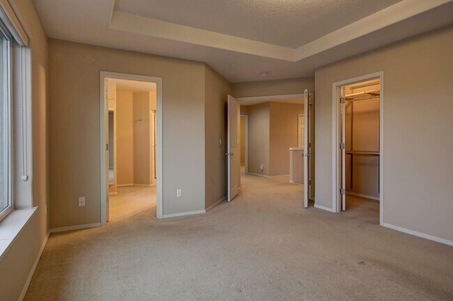 Building Photo - Bethany Single Family Home 4 Bed + Office 2.5 Bath!