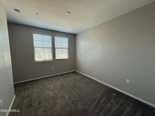 Building Photo - 2669 S Peppertree Dr