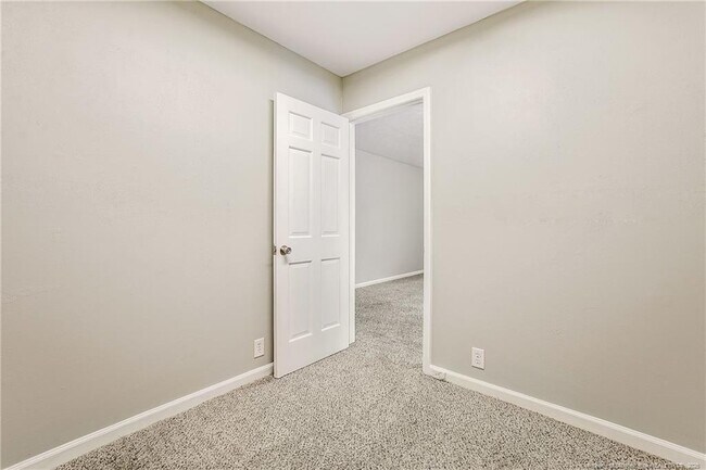 Building Photo - 221 Waxhaw Dr