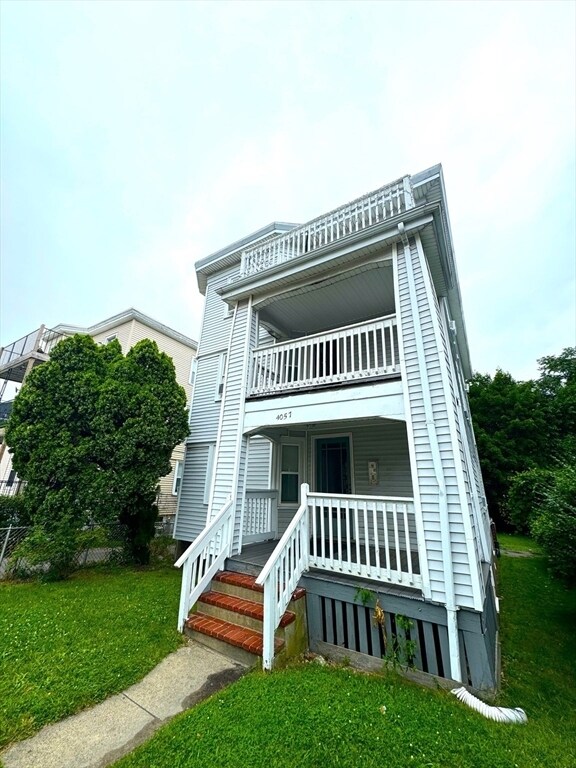 Building Photo - 4057 Washington St