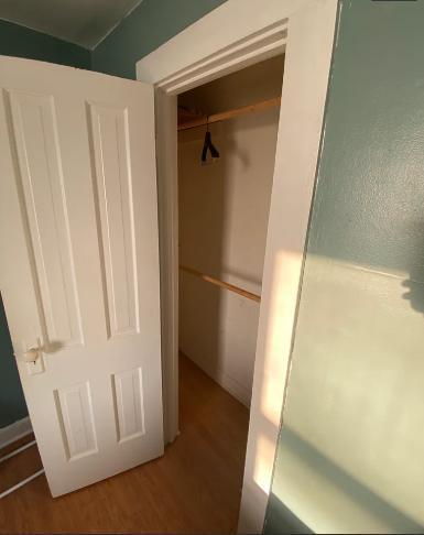 Building Photo - 932 E Market St