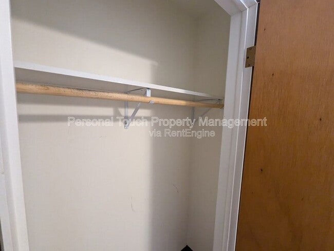 Building Photo - 541 2nd St N