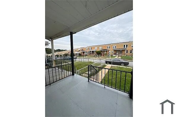 Building Photo - 3 bedroom rehabbed home