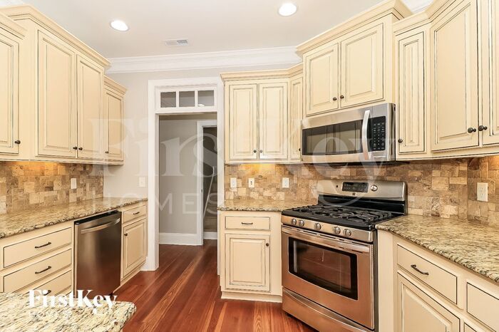 Building Photo - 614 Hocutt Farm Dr