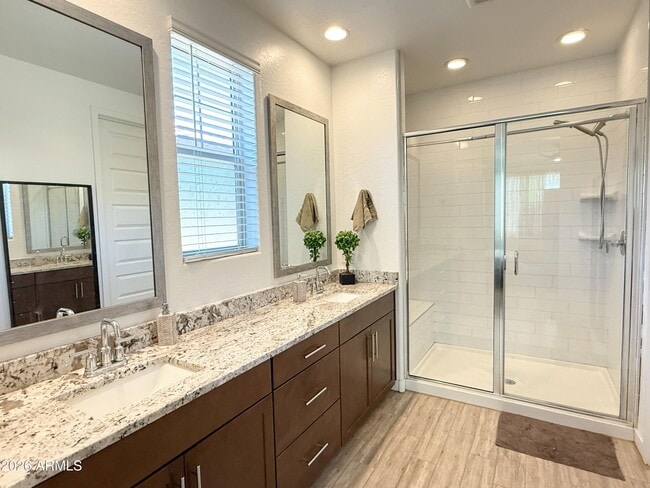 Building Photo - 127 E Gemini Pl