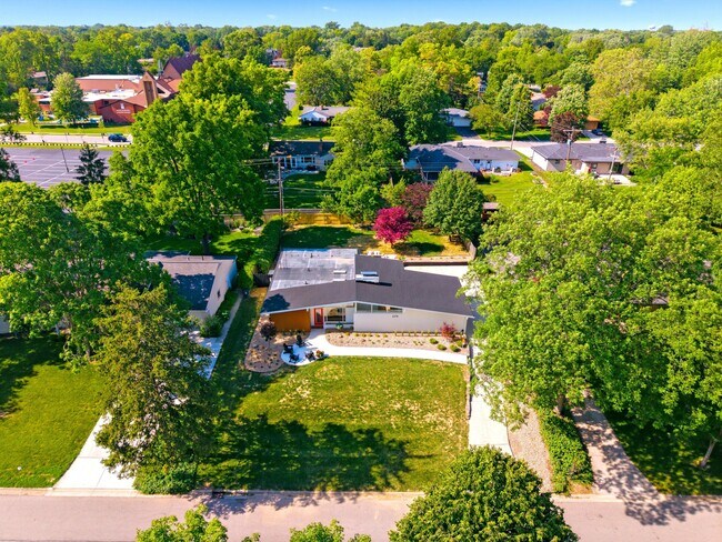Building Photo - 2276 Johnston Rd