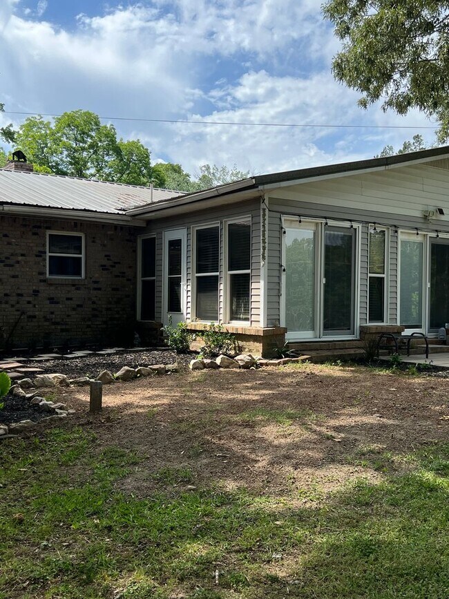 Building Photo - 523 Co Rd 99