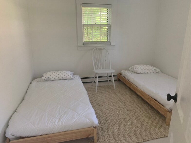 Building Photo - 1 US-1