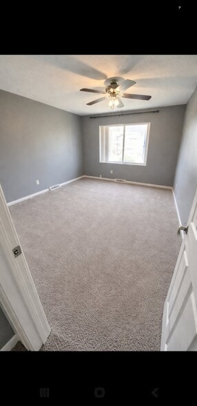 Building Photo - 9582 Fernwood Dr