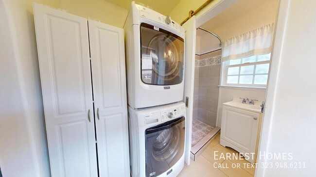 Building Photo - 19022 Sylvan St