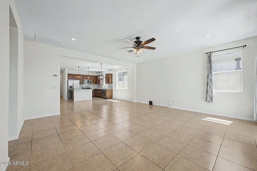 Building Photo - 17865 W Daley Ln