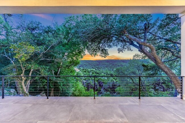 Building Photo - 9409 Bell Mountain Dr