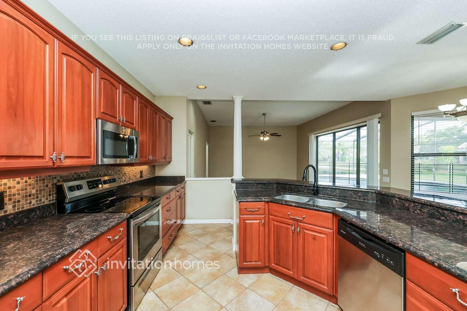 Building Photo - 4443 Bardsdale Dr