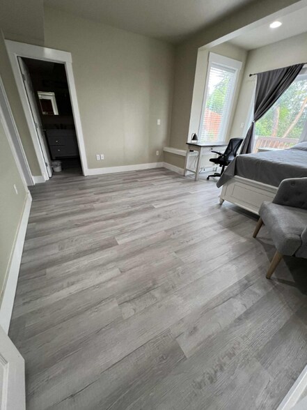 Building Photo - 9006 105 Ave SW