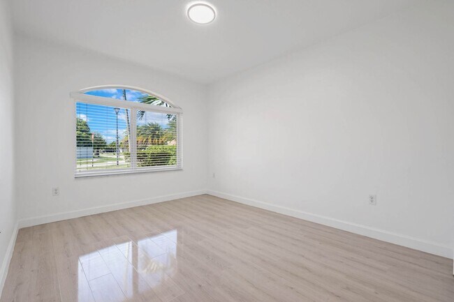 Building Photo - 15398 SW 172nd Terrace