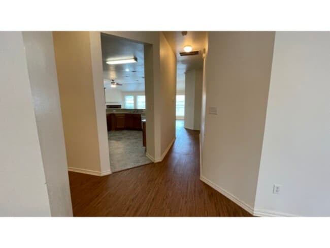 Building Photo - Beautiful Single Story in Cedar Hill