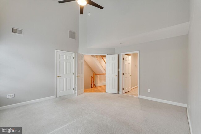 Building Photo - 8872 Ashgrove House Ln