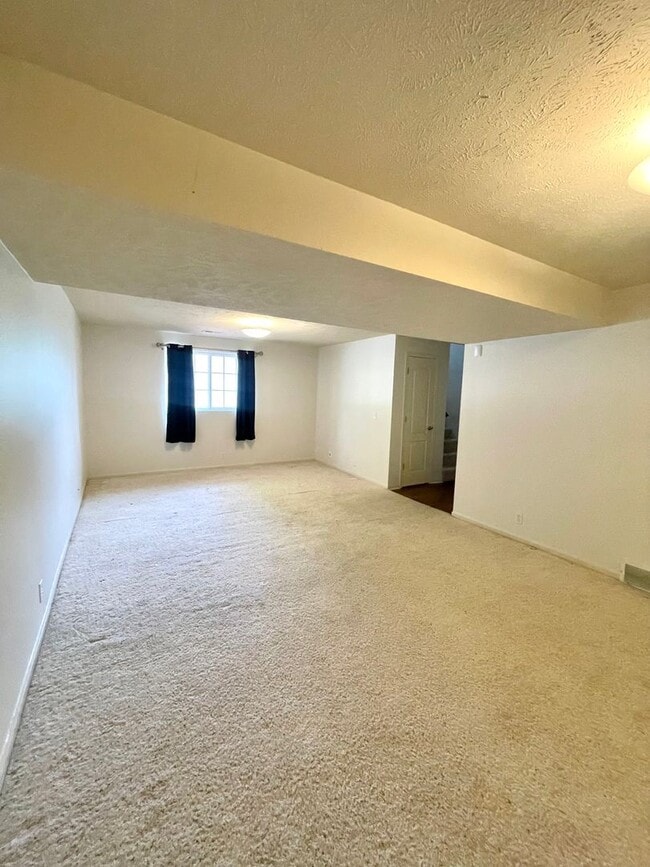 Building Photo - Charming 3-Bedroom, 2-Bath Home in Quail Run!