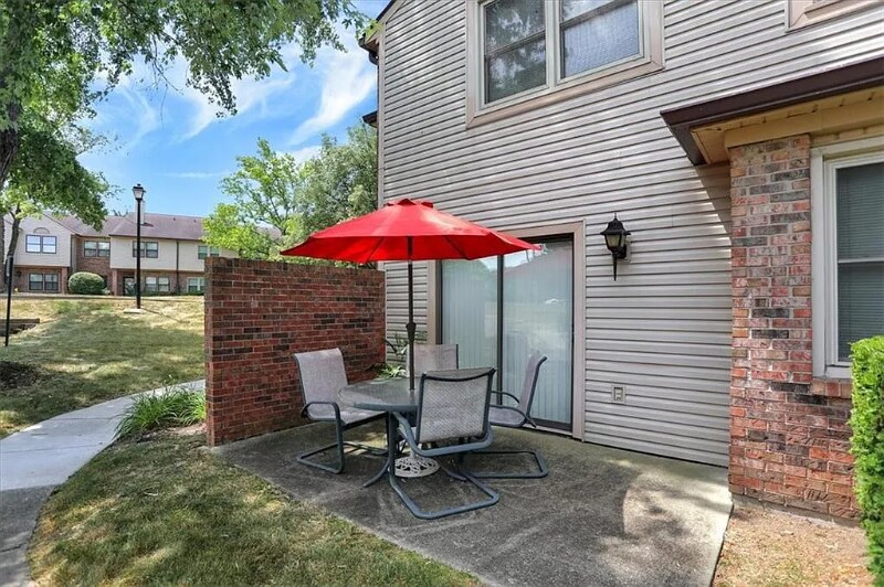 Building Photo - 9572 Maple Way