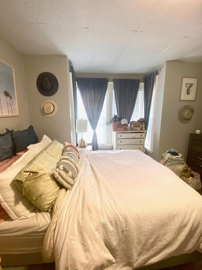 Interior Photo - 133 Eutaw