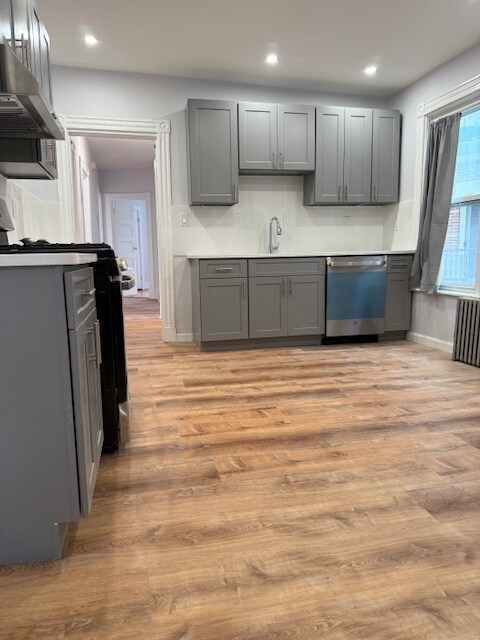 Building Photo - 161 Beacon St