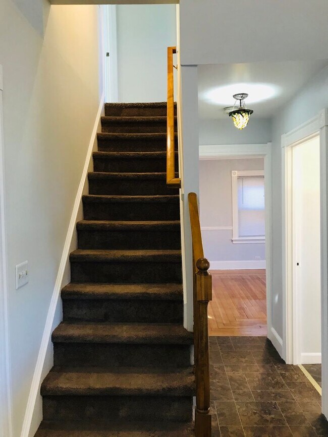 Building Photo - 7-9 Spring Street