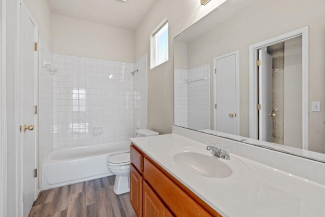 Building Photo - 7502 Lazy Creek Dr