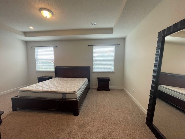 Building Photo - The perfect home waiting for you! FULLY FURNISHED!!