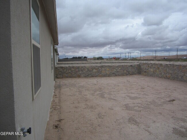Building Photo - 1624 Sam Dominguez