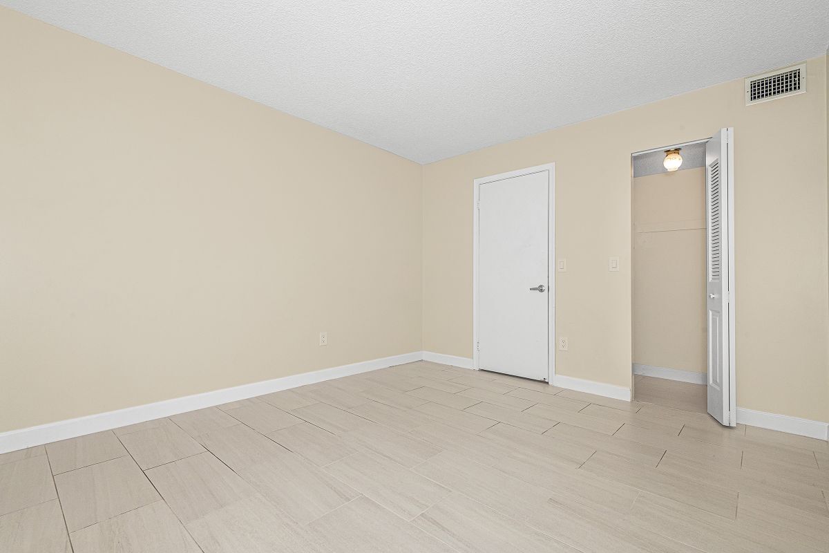 Building Photo - 7765 SW 86th St