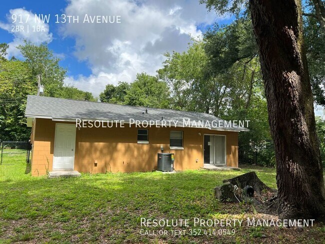 Building Photo - Newly Remodeled 2/1 - NW Ocala