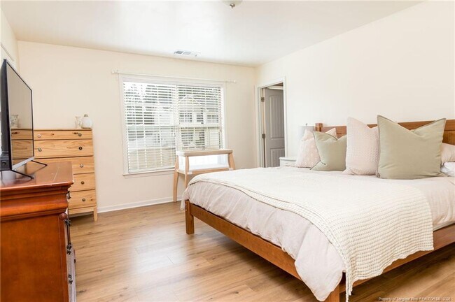 Building Photo - 45 Agdon Landing