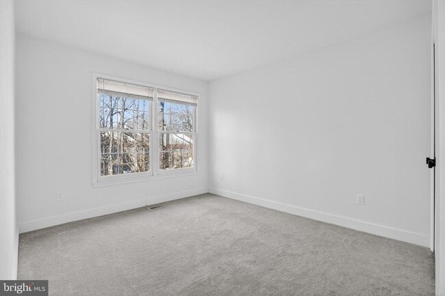 Building Photo - 11433 Heritage Oak Ct