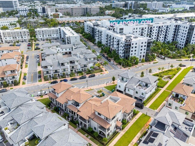 Building Photo - 4450 NW 83rd Pkwy