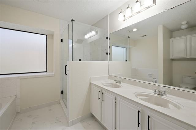 Building Photo - 5406 Blue Cove Dr