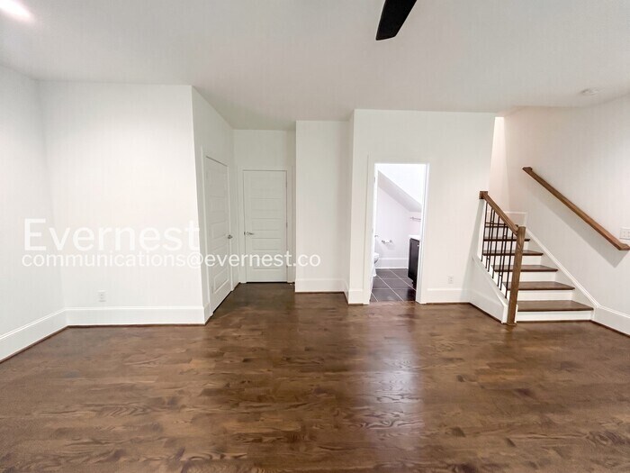 Building Photo - 1099 Briar Cove Cir