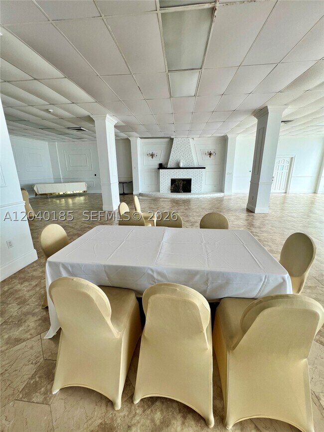 Building Photo - 7135 Collins Ave