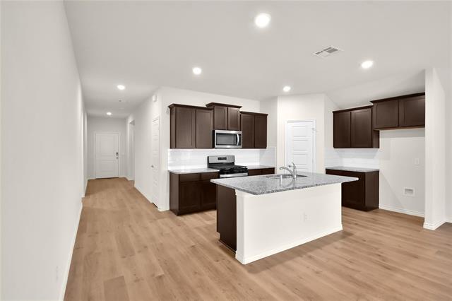 Building Photo - 7221 Mayplace Dr