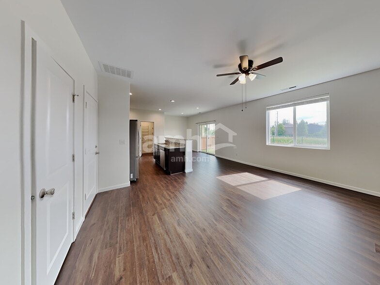 Building Photo - 19315 21st Ave Ct E