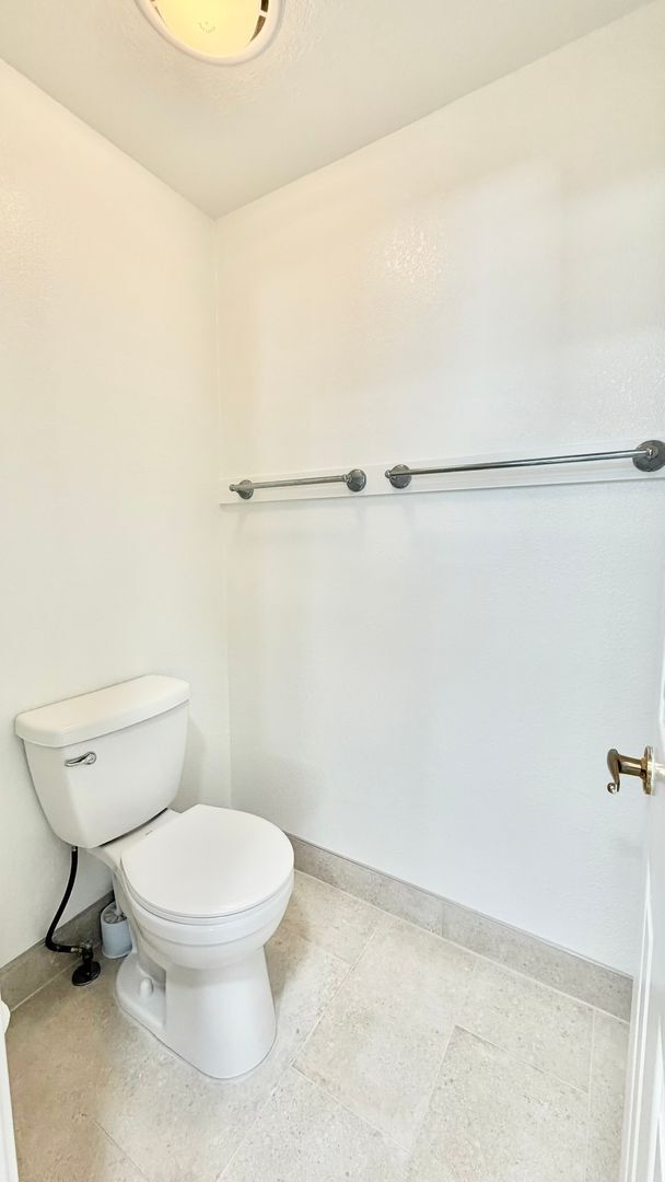 Building Photo - Lovely Single-Story Home in the Friendly a...