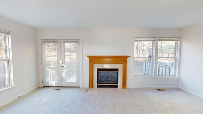 Building Photo - Spacious Family Three Bedroom Townhouse in Damascus! Pets Welcomed & Parking Included!