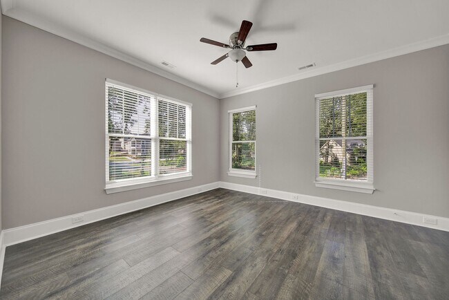 Building Photo - Two Story Cottage In Historic Waxhaw
