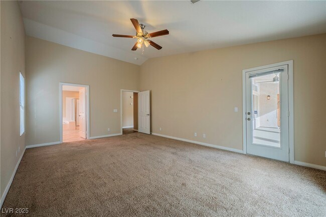 Building Photo - 921 San Bruno Ave