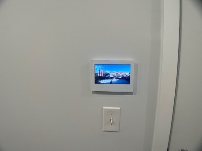 Building Photo - 3215 N 13th St