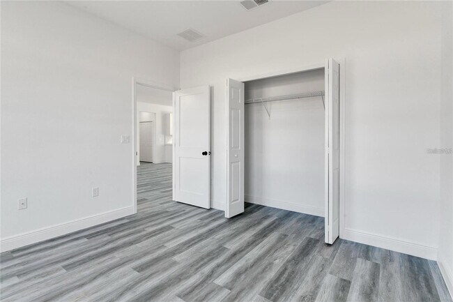 Building Photo - 13836 SW 27th Terrace