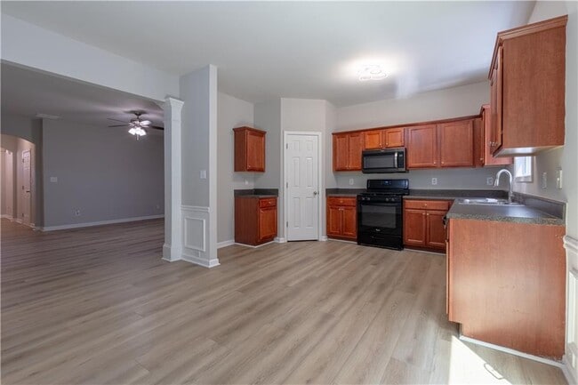 Building Photo - 3176 Creston Park Ct