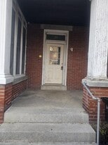 Building Photo - 10 S 19th St