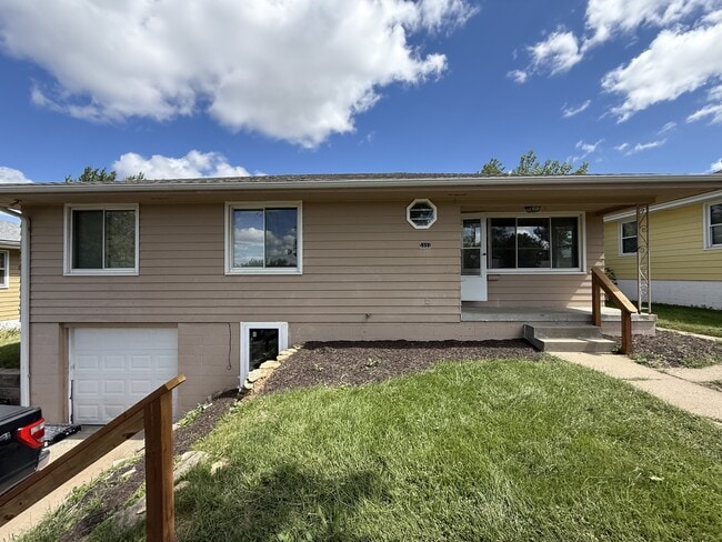 Primary Photo - 5331 N 45th St