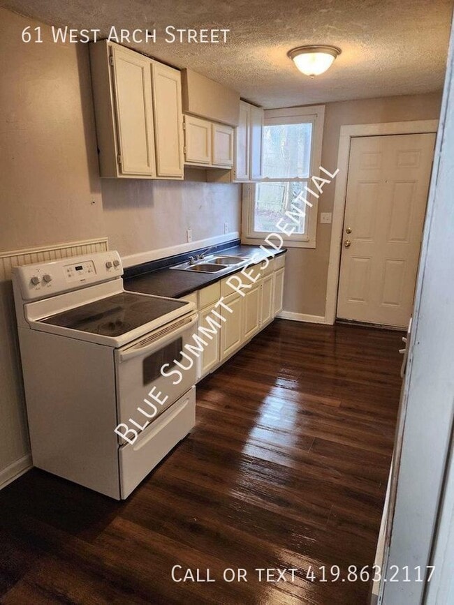 Building Photo - 1 Bedroom 1 Bath Apartment