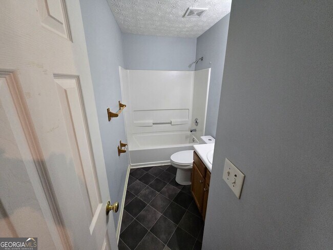 Building Photo - 2344 Oakland Spring Dr